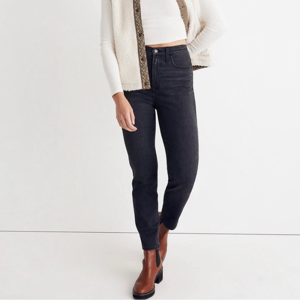 Madewell Petite High-Rise Slim Straight Jeans 25P